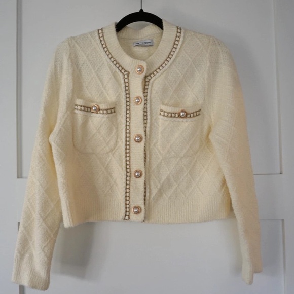 Urban Revivo Sweaters - Urban Revivo Womens Pearl Gold Chain Trim Cardigan White Size US 4 / Small
